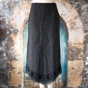 Ivy-Wool Tweed Fringe Embroidered Skirt